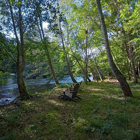 Le Moulin Des Valignards - D'hotes Ebreuil