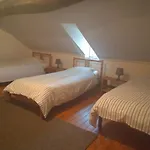 Le Moulin Des Valignards - D'hotes Bed & Breakfast Ebreuil