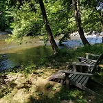 Le Moulin Des Valignards - D'hotes Bed & Breakfast 3*