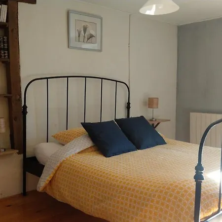 ベッド・アンド・ブレックファスト Le Moulin Des Valignards - D'hotes エブルイユ